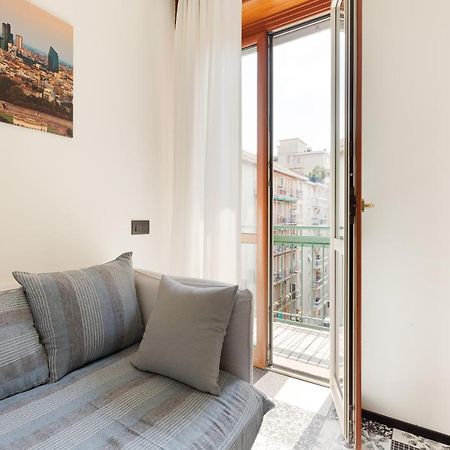 Milano Renovated Studio Apts Kültér fotó