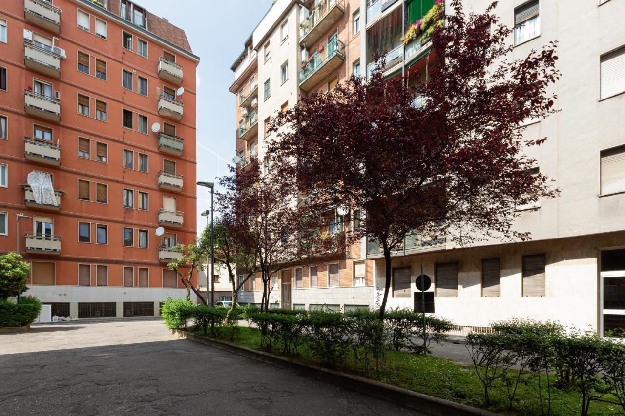 Milano Renovated Studio Apts Kültér fotó