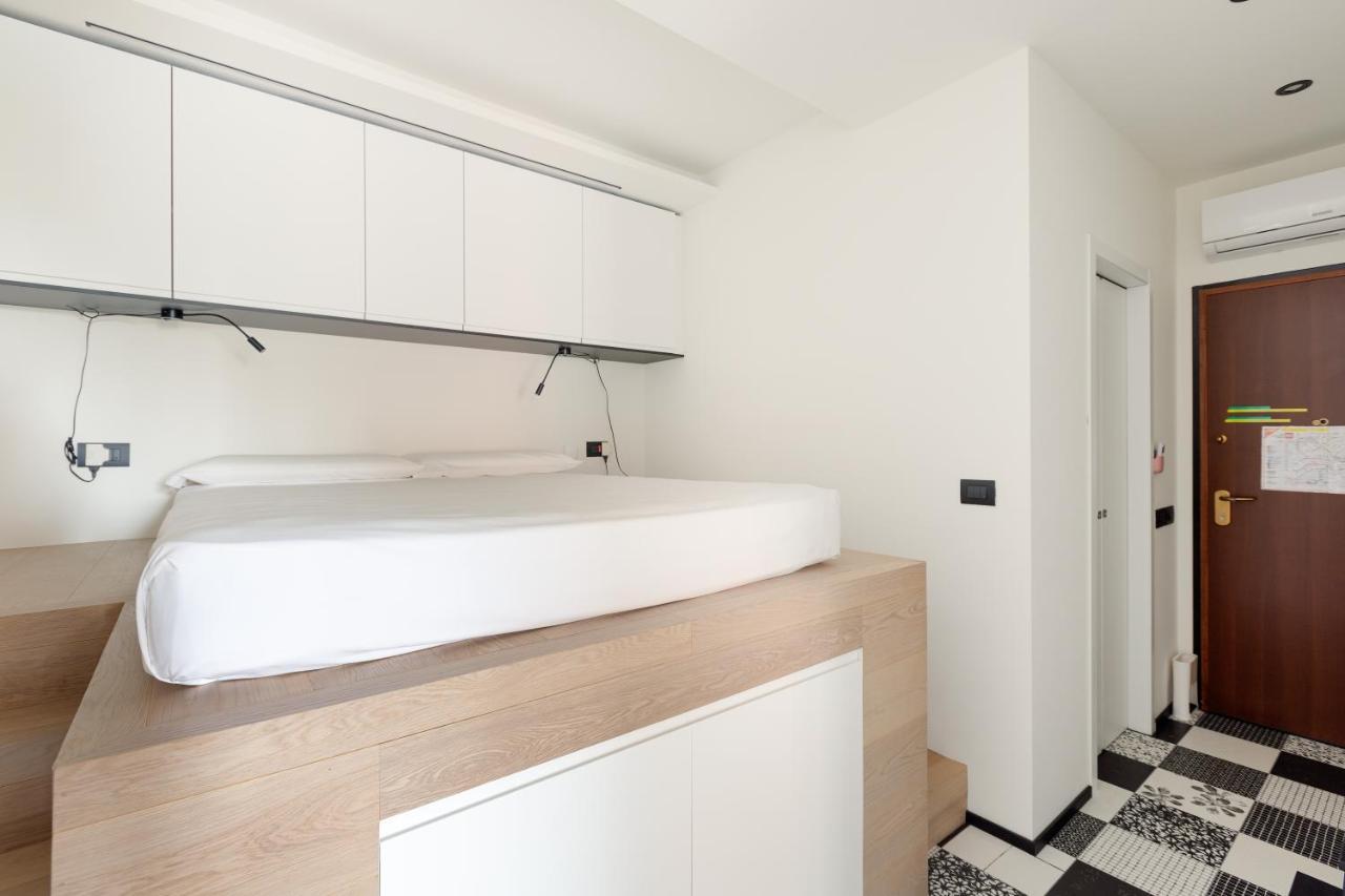 Milano Renovated Studio Apts Kültér fotó