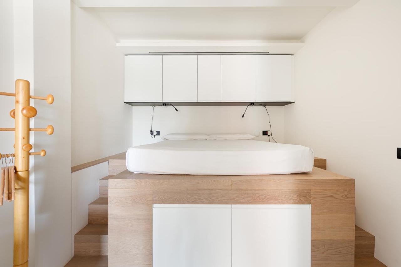 Milano Renovated Studio Apts Kültér fotó