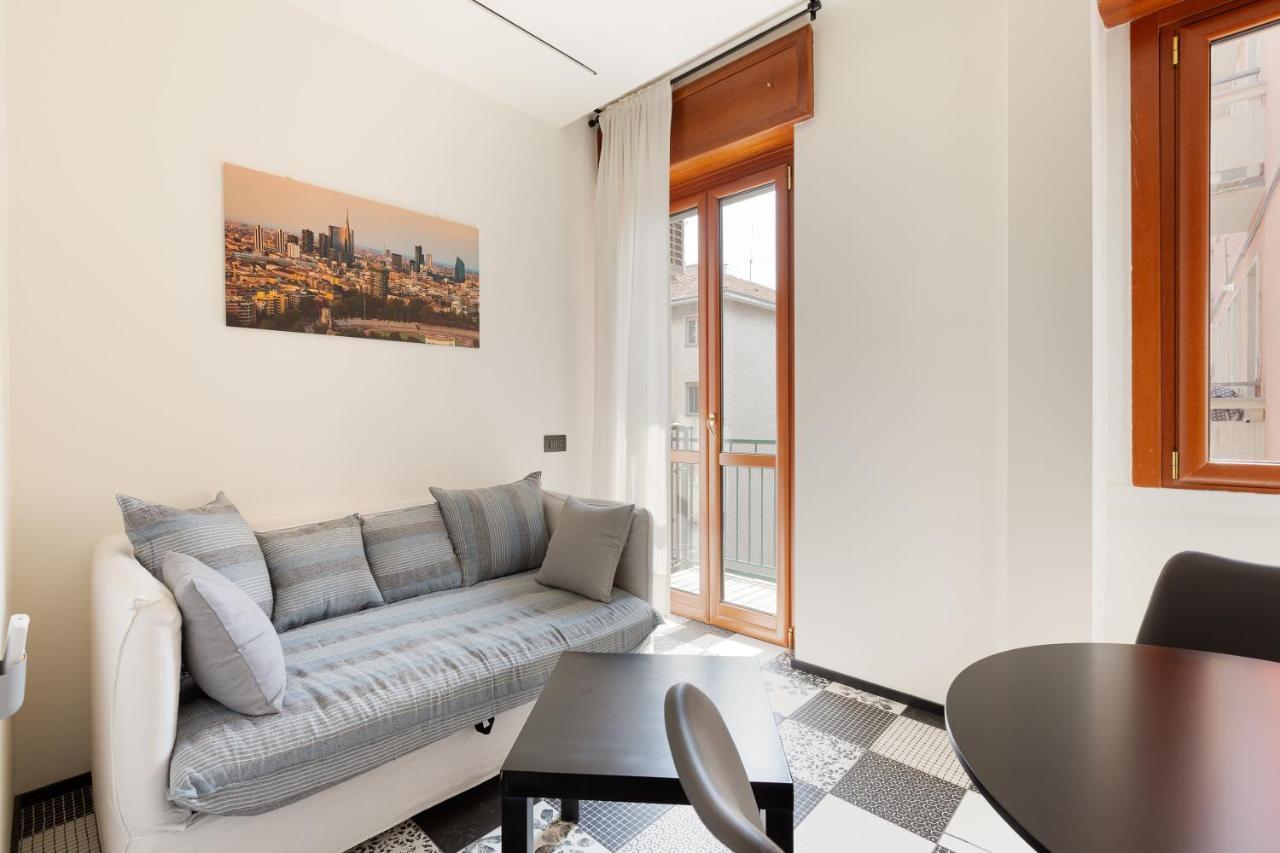 Milano Renovated Studio Apts Kültér fotó