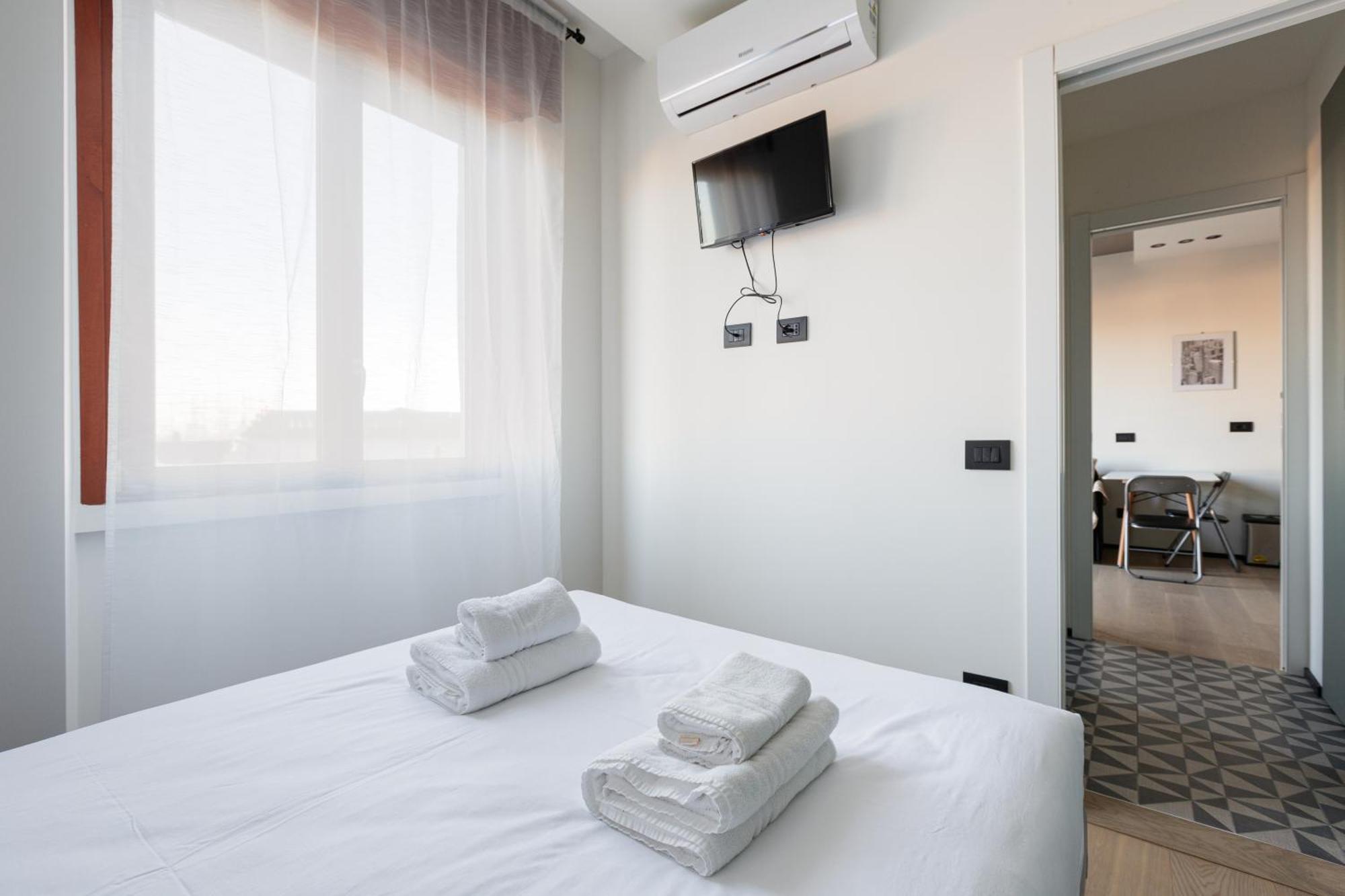 Milano Renovated Studio Apts Kültér fotó